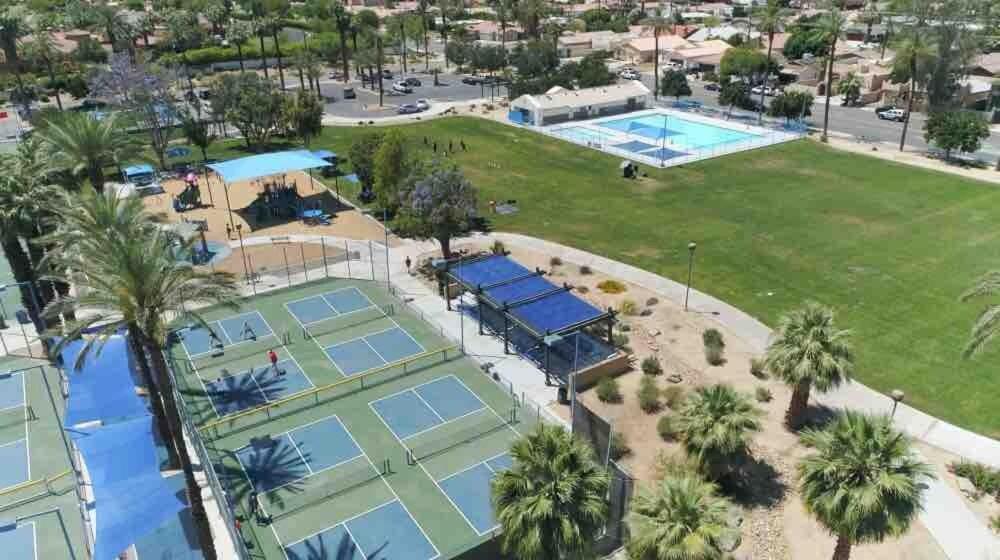 Hébergement de vacances Gem 1 Bedroom Pool Hot Tub Sleeps 4 *