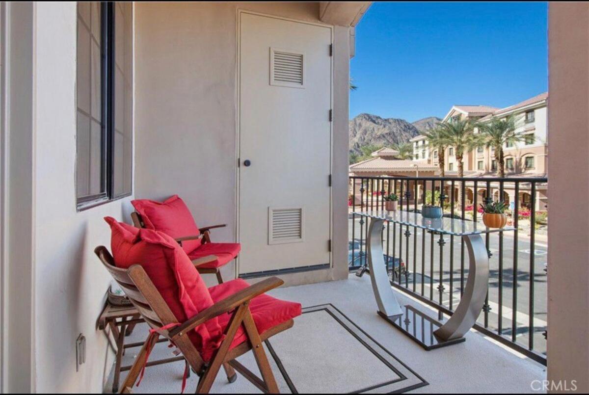 Gem 1 Bedroom Pool Hot Tub Sleeps 4 *